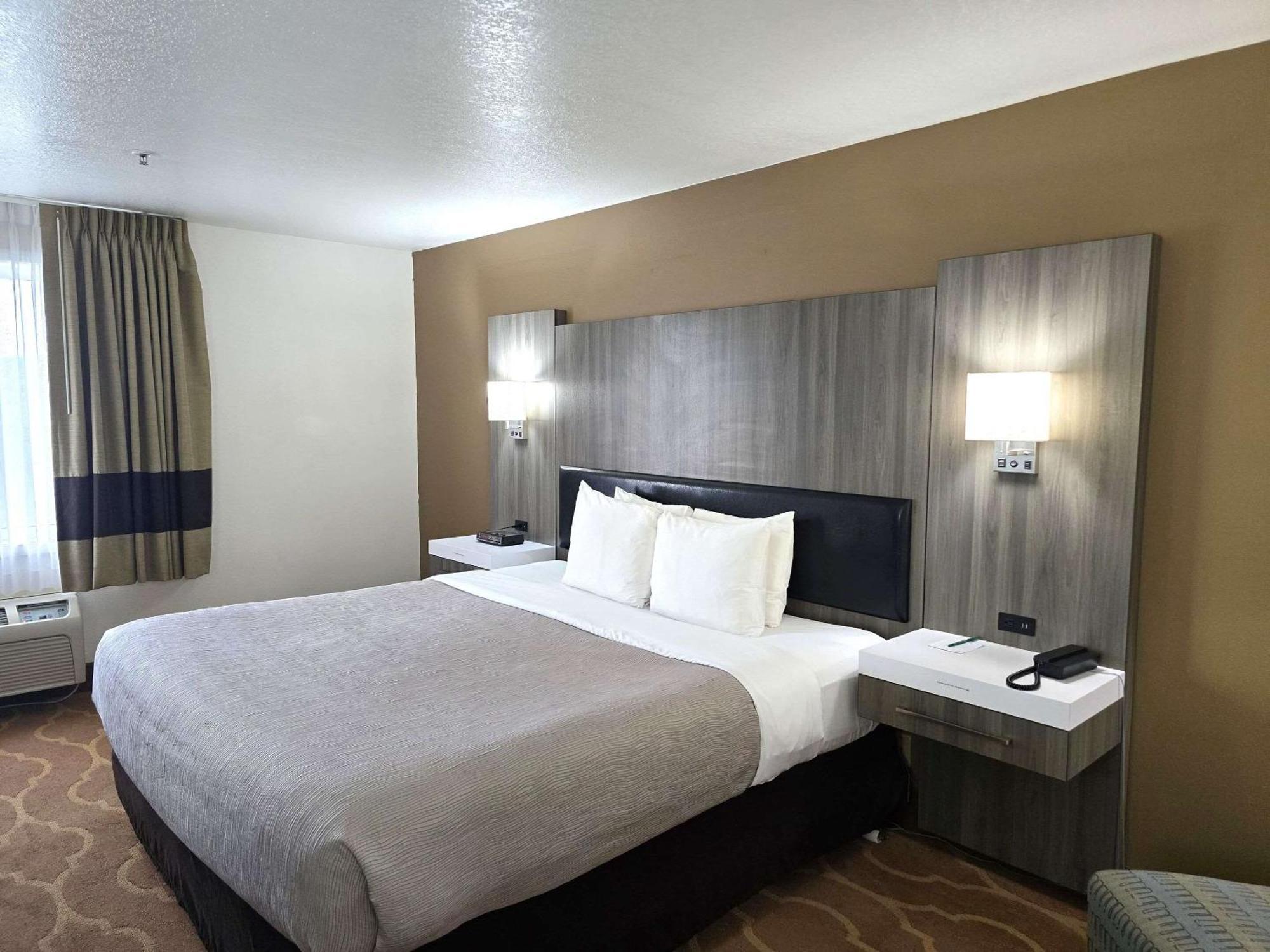 Quality Inn & Suites Longview Kelso Kültér fotó